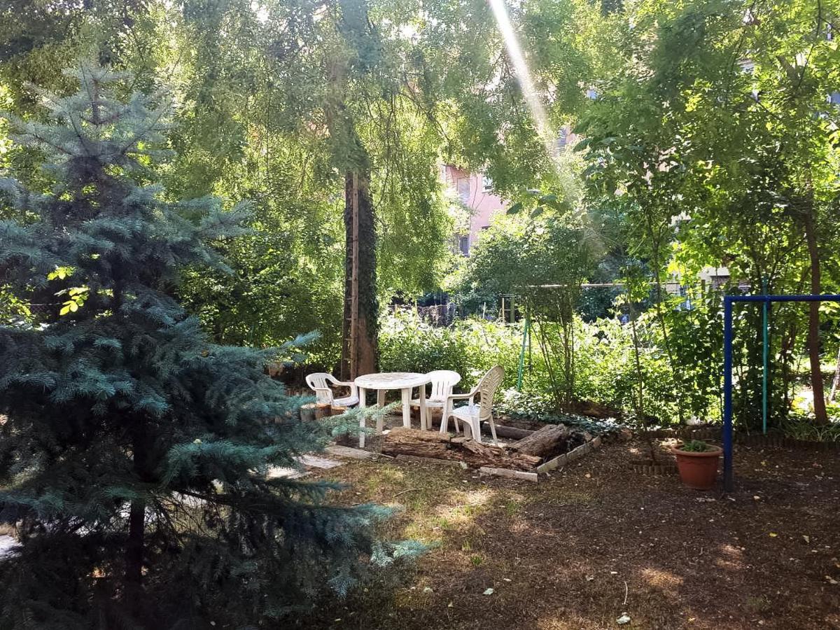 Downtown Buda Homes Relax Budapest Bagian luar foto